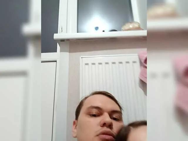 Alicekiss0012 from BongaCams