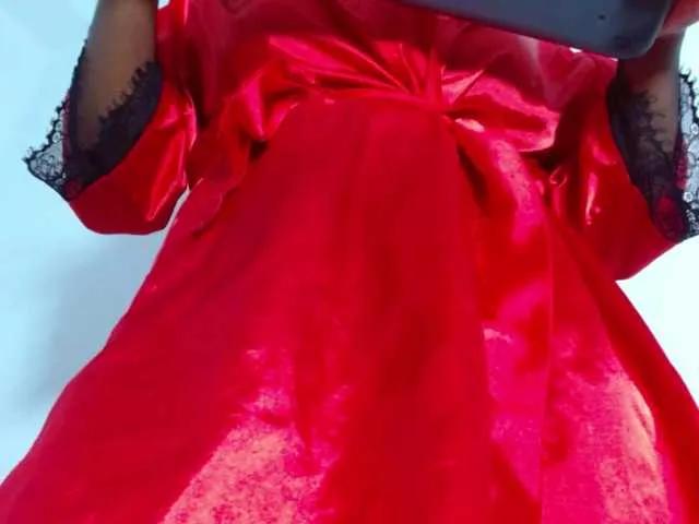 Emilyht on BongaCams