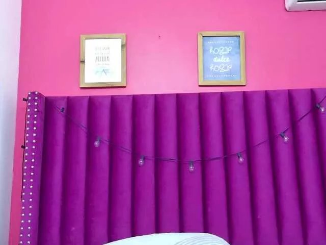 innocenthazel on BongaCams