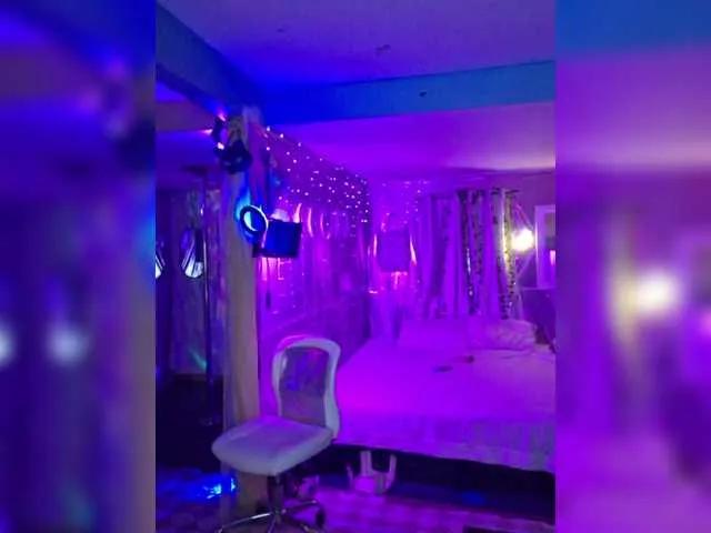 Juicyjayxxx on BongaCams