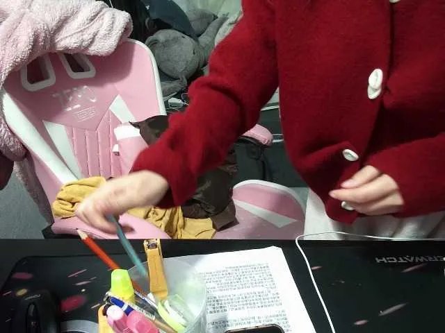 Julia98 from BongaCams