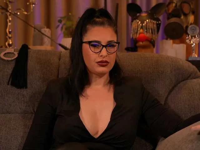 KellyKent on BongaCams