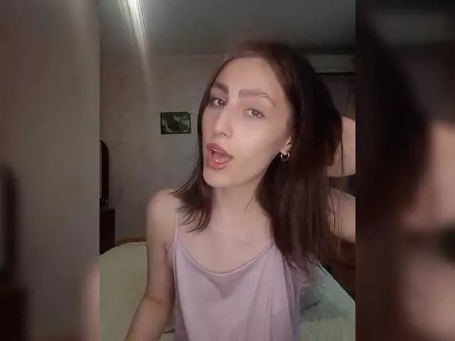 kiska-kira on BongaCams