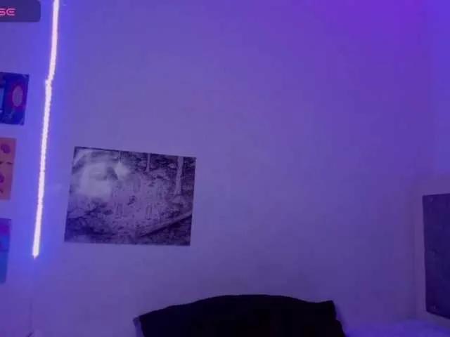 kitty-scream on BongaCams 