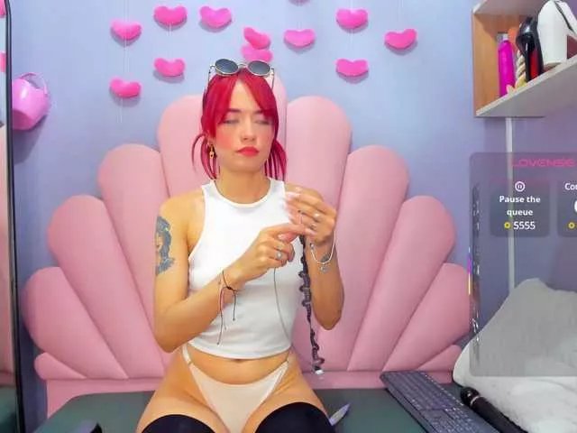 LucyMiller on BongaCams