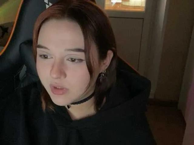 LylyBearrr from BongaCams