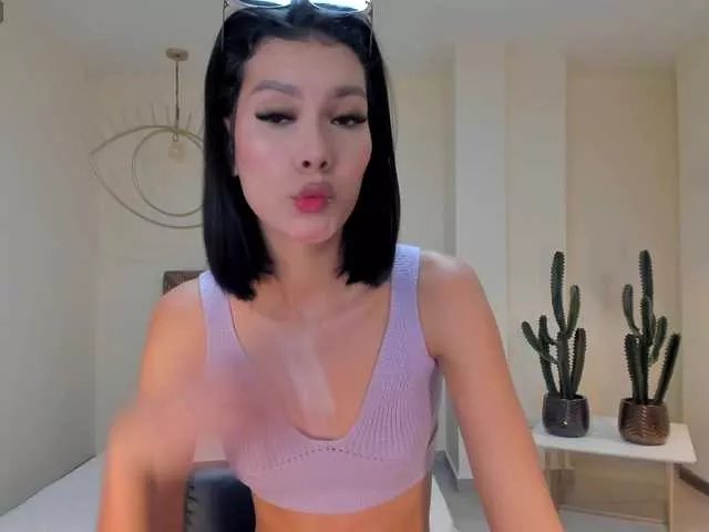 NiaSalvatore on BongaCams