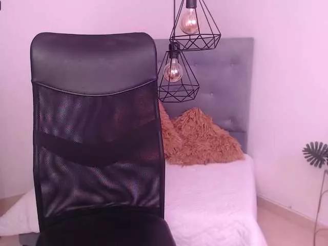 Sara-stone on BongaCams 