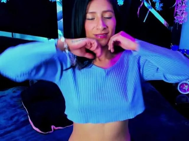 SharlotRodriguez on BongaCams