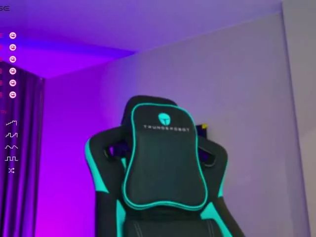 Tasha8-10 on BongaCams