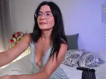 adelina_shine from Chaturbate is Freechat