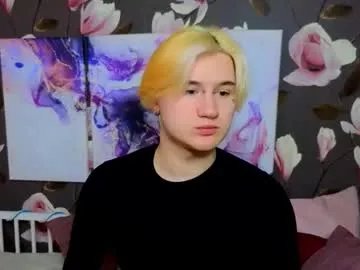 adrian_eliss — GOAL: CUM SHOW IN PUBLIC CHAT [888 tokens remaining] Welcome to my room! #cum #18 #femboy #twink #young