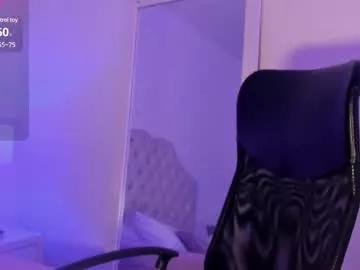arirobert_ on Chaturbate 