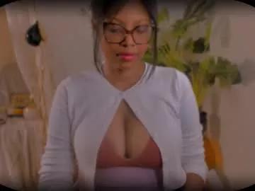 bellablakes18 on Chaturbate 