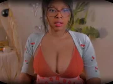 bellablakes18 on Chaturbate 