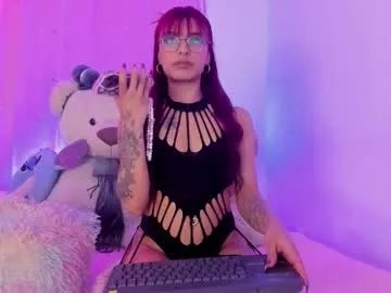 caroline_cute7 on Chaturbate