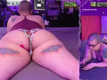 creepycrawlyqueen on Chaturbate 