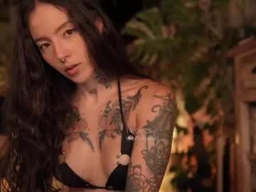 effylowell_ on Chaturbate 