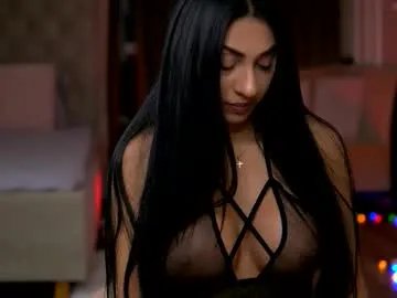 emahallee on Chaturbate