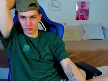 frank_mooree on Chaturbate