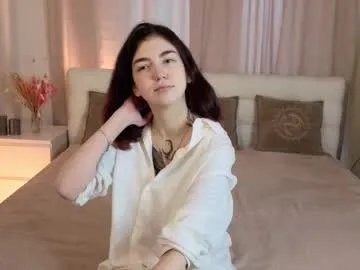 honeykadakia — Goal: Tease u sexually with my tongue! !   RRARRWWR ! I am Jane :) DINO QUEEN !   #bigboobs #shy #18 #cute #young [16 tokens remaining]