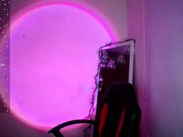 johan_parker222 — GOAL: Hello Parker [5 tokens remaining] Welcome to my room! #smoke #bigdick #18 #lovense #new