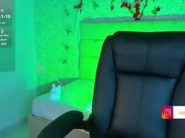 kitty_rosecs — GOAL: Sexy, horny and naughty [33 tokens remaining] Welcome to my room! #18 #young #smalltits #milk  #teen