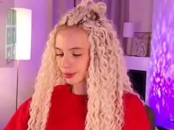 mia_silk —  GOOD MORNING REACHED!  | Wanna see the look of desire in my eyes? FAV tips for toy:  55, 88, 111  #pvt #c2c #tattoo #nonude #stockings