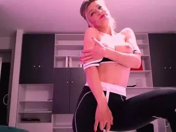 oxxxy__ on Chaturbate 