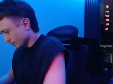 ravine_doleg from Chaturbate