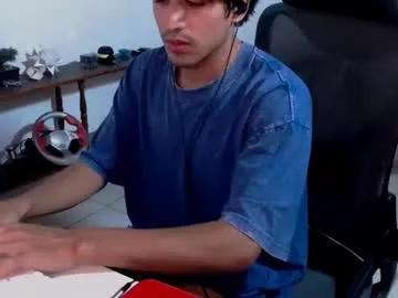 thieves_us from Chaturbate