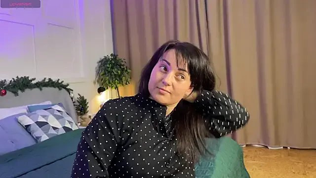 _SilkyShadow_ — air kiss