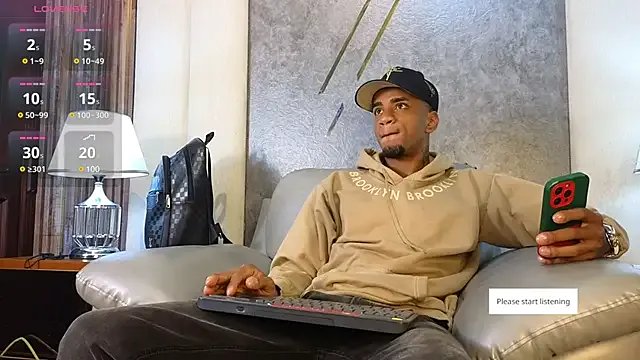 AaronCruz_ on StripChat