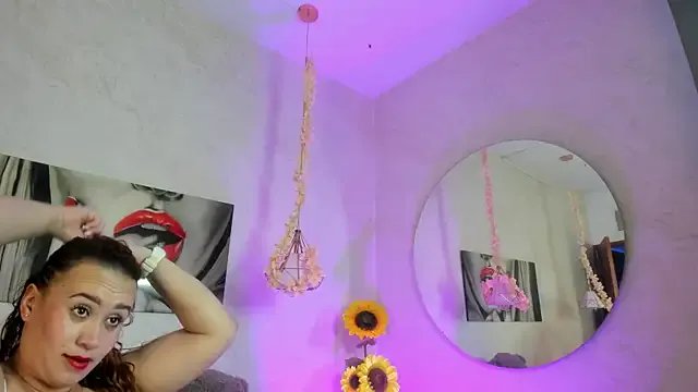 AFRODITAARGENNUS — get naked