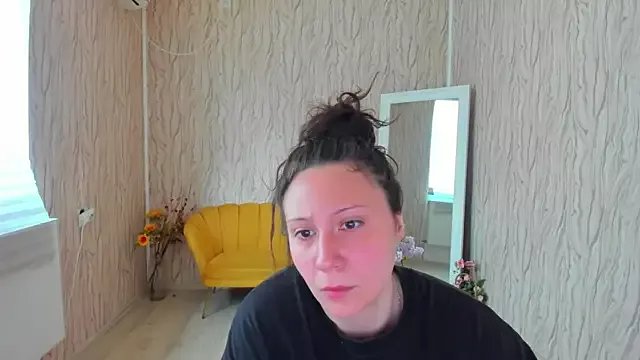 AishaRouhi on StripChat