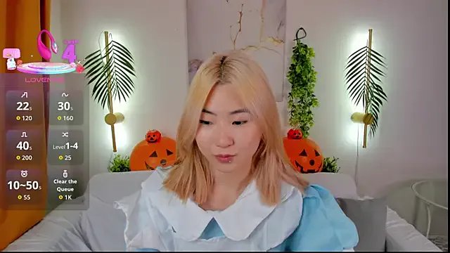 Aisi_18 on StripChat