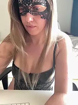 Akasha_007 on StripChat 