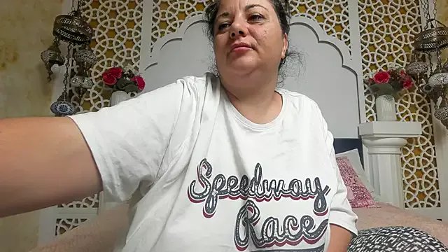 AleshaArabian on StripChat