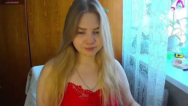 AlinaMors from StripChat