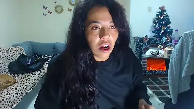 AmaraRoberts420 on StripChat