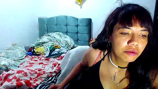 AmaraRoberts420 on StripChat