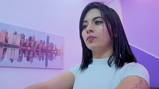 Analuciaa_ — NAKED