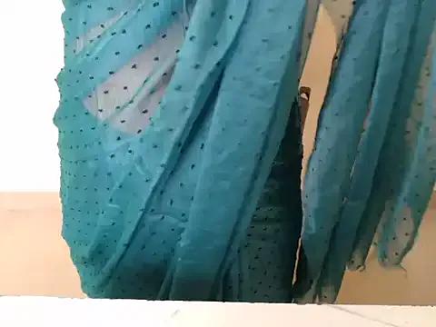 anika_bold on StripChat