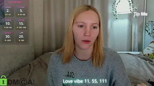 Anna_Chelsea — spanking ass