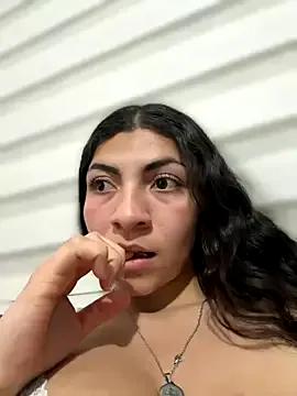 arieel__722 on StripChat