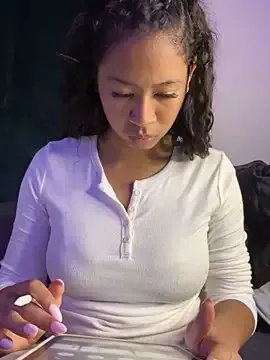 AshleyLoveee on StripChat