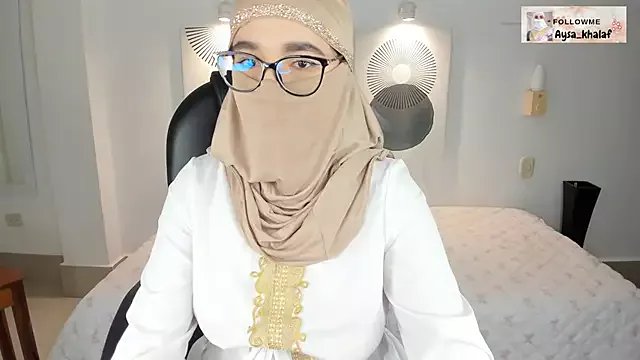 Ayha_khalaf on StripChat