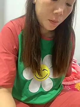 Baby-bigtits on StripChat