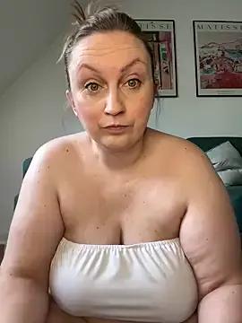 BBW_Nora on StripChat 