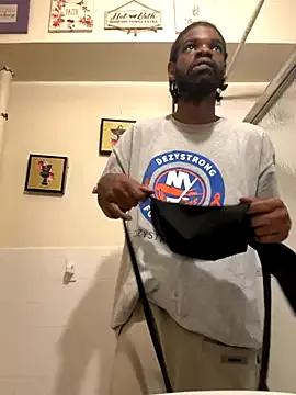 BigBDMari on StripChat